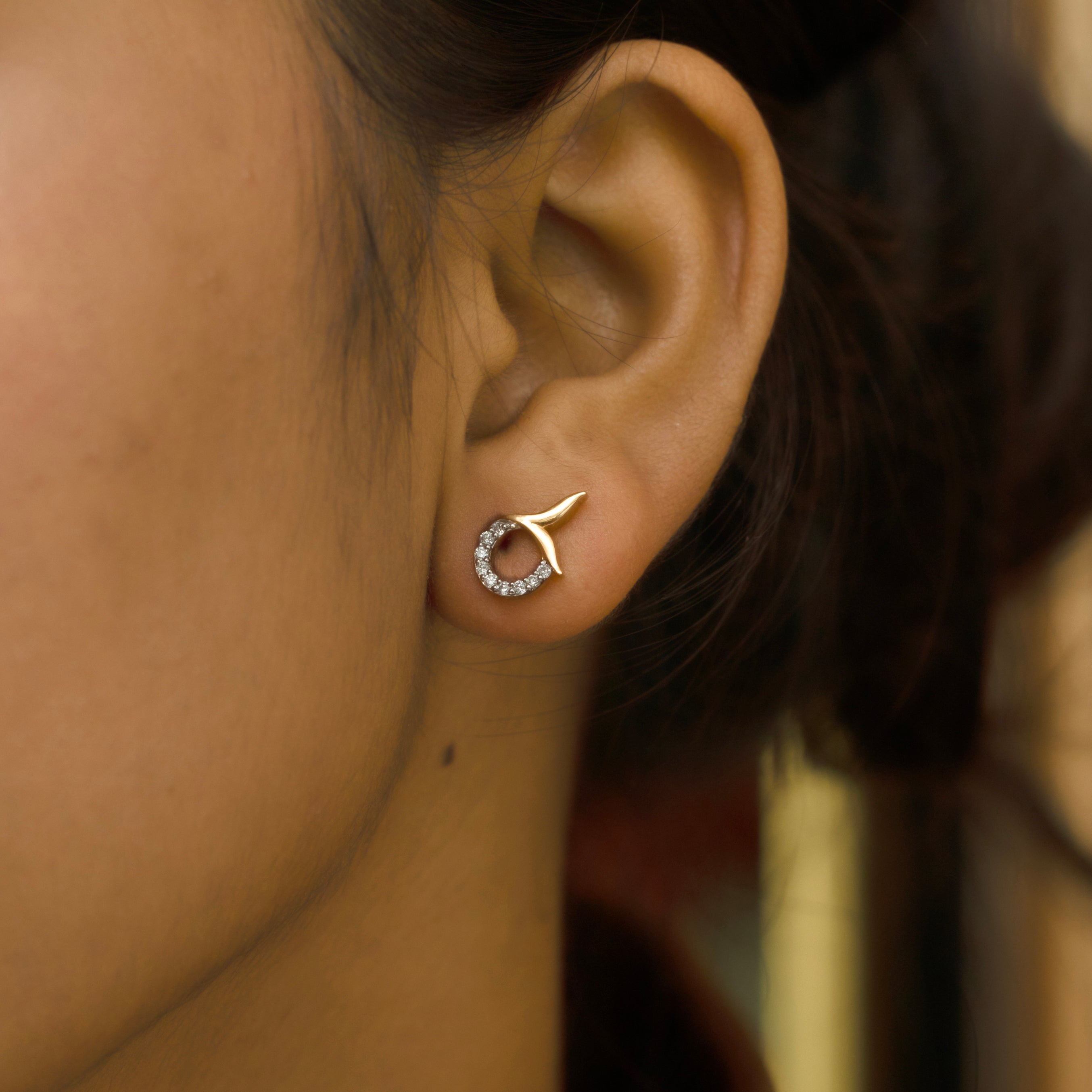 Serene Tail Stud - Lab Grown Diamond Earrings